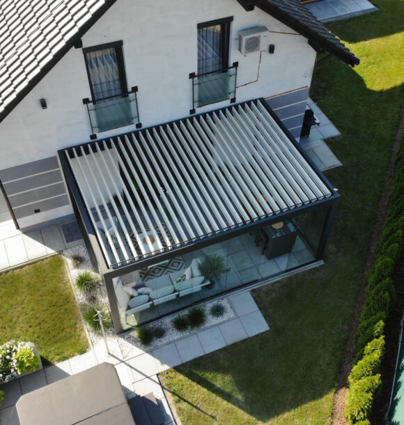 zimna-zahrada-bioklimaticka-pergola